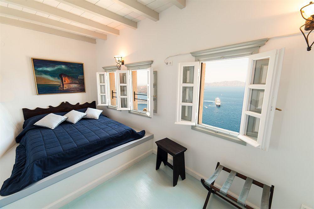 Cori Rigas Suites Fira  Ngoại thất bức ảnh